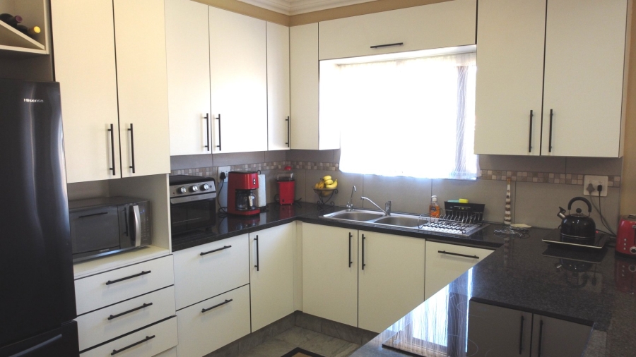 2 Bedroom Property for Sale in Island Cove Western Cape
